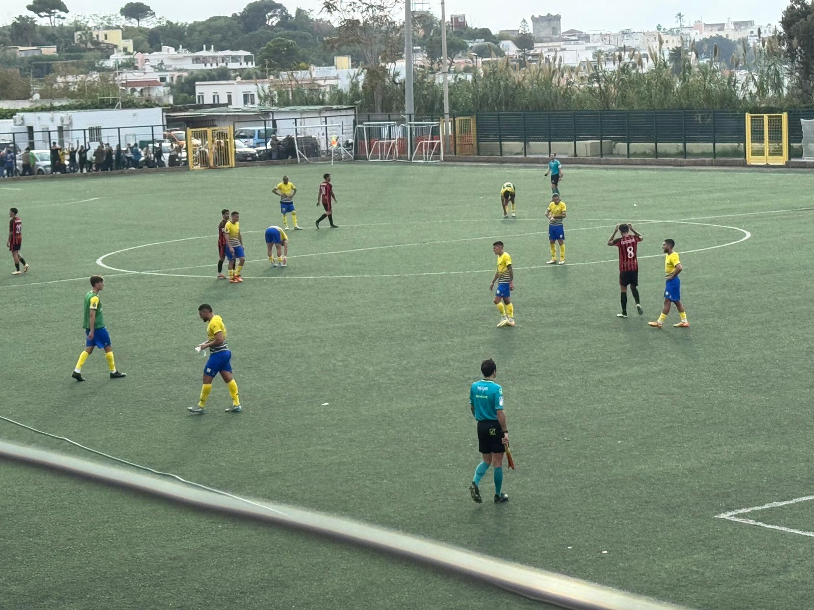 la nocerina supera lo "scoglio" ischia, a segno grandis e marquez La Nocerina supera lo &#8220;scoglio&#8221; Ischia, a segno Grandis e Marquez WhatsApp Image 2024 10 23 at 17